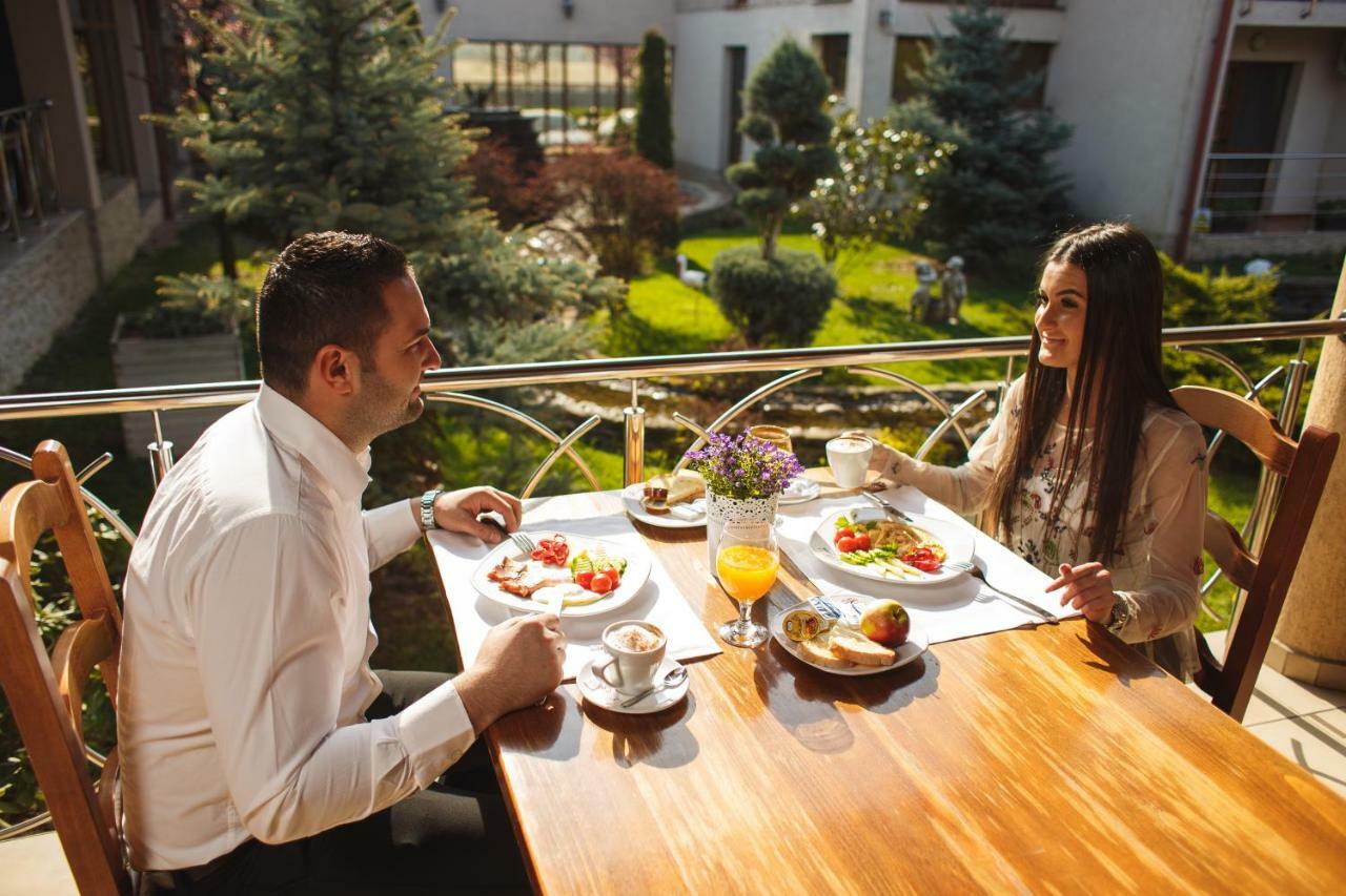 Hotel Astoria Alba Iulia Ngoại thất bức ảnh