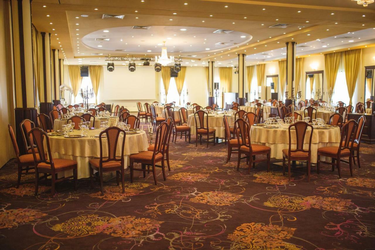 Hotel Astoria Alba Iulia Ngoại thất bức ảnh